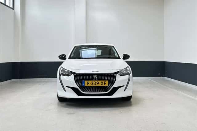 Peugeot 208 (2022) thumbnail 3