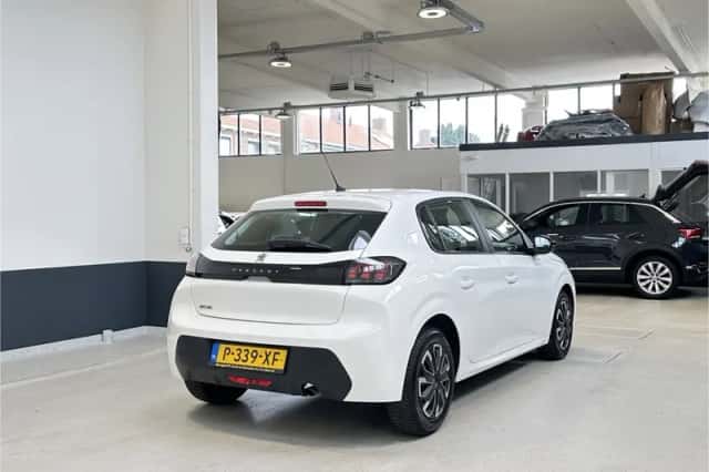 Peugeot 208 (2022) thumbnail 5