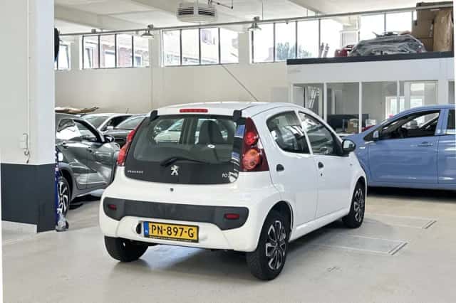 Peugeot 107 (2013) thumbnail 5