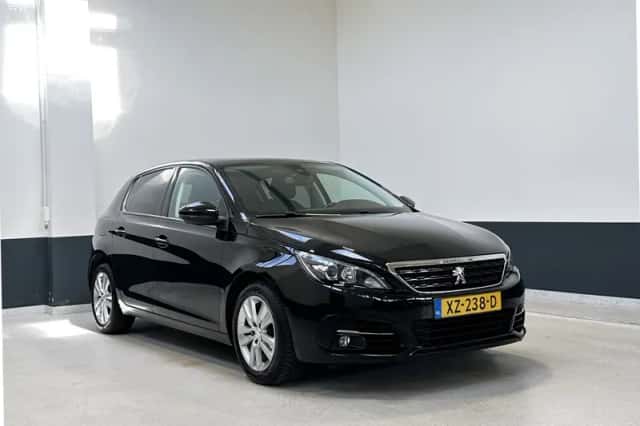 Peugeot 308 (2019) thumbnail 1