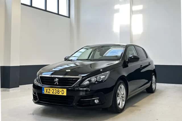 Peugeot 308 (2019) thumbnail 2