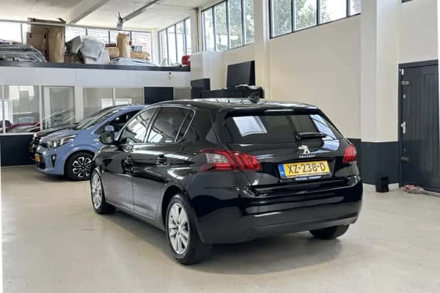 Peugeot 308 (2019) thumbnail 5
