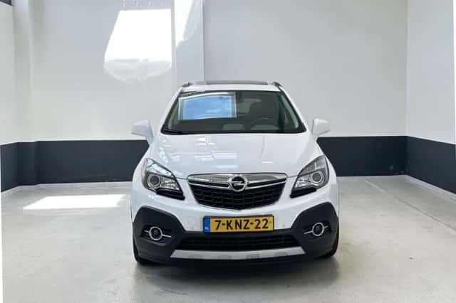 Opel Mokka (2013) thumbnail 3