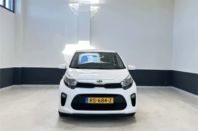 Kia Picanto (2018) thumbnail 3
