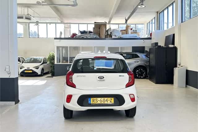 Kia Picanto (2018) thumbnail 4