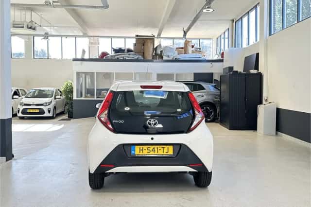 Toyota Aygo (2020) thumbnail 4