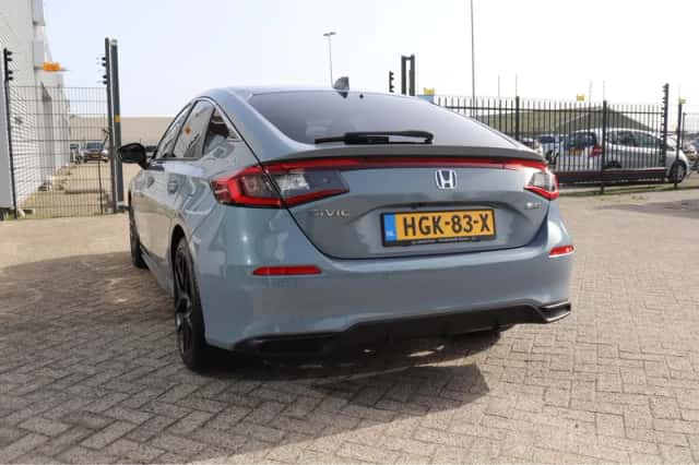Honda Civic (2024) thumbnail 5