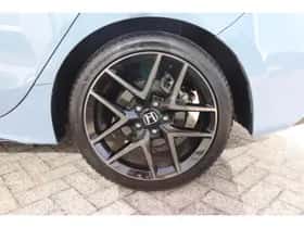 Honda Civic (2024) thumbnail 6