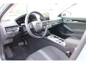 Honda Civic (2024) thumbnail 8