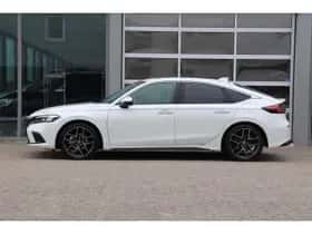 Honda Civic (2025) thumbnail 3