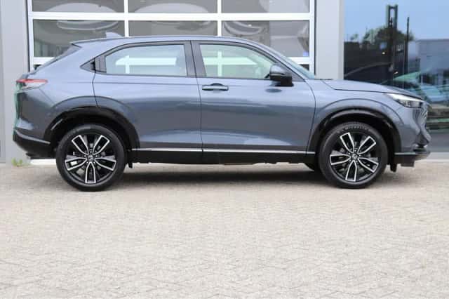 Honda HR-V (2022) thumbnail 3