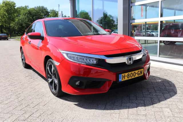 Honda Civic (2020) thumbnail 4