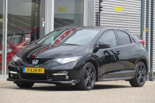 Honda Civic (2014) thumbnail 1