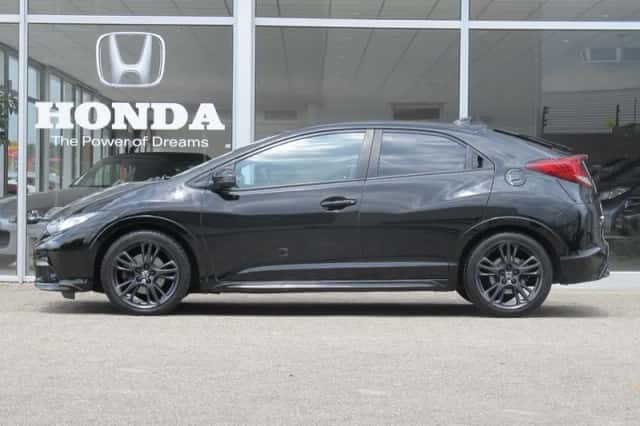 Honda Civic (2014) thumbnail 2