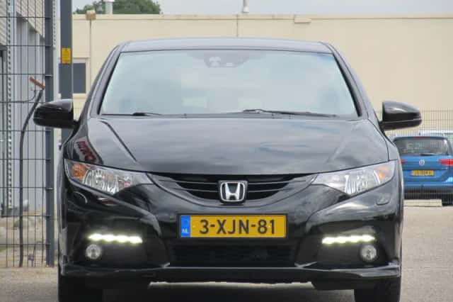Honda Civic (2014) thumbnail 4