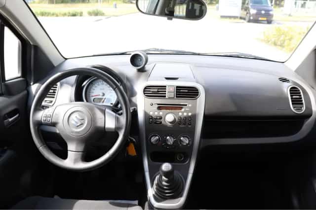 Suzuki Splash (2009) thumbnail 3