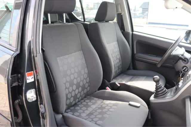 Suzuki Splash (2009) thumbnail 5