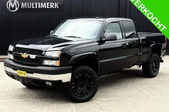 Chevrolet Silverado (2003) thumbnail 1