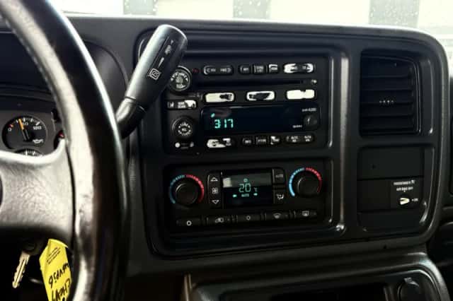 Chevrolet Silverado (2003) thumbnail 4