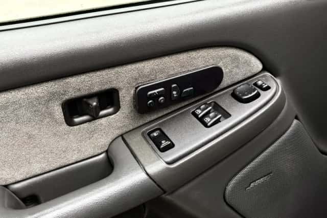 Chevrolet Silverado (2003) thumbnail 5