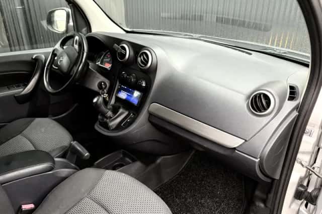 Mercedes-Benz Citan (2016) thumbnail 5