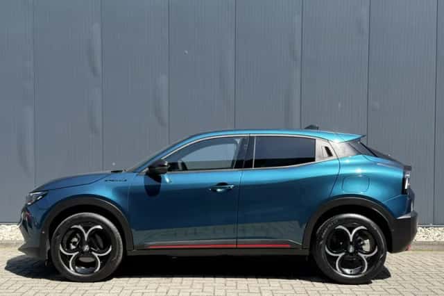 Alfa Romeo Junior (2025) thumbnail 3
