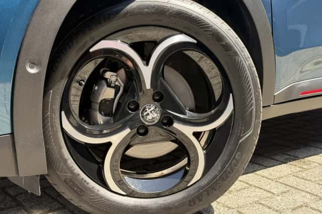Alfa Romeo Junior (2025) thumbnail 6