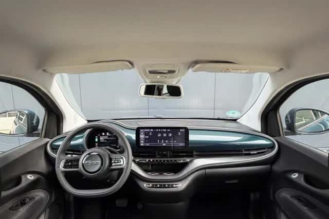 Fiat 500e (2023) thumbnail 5