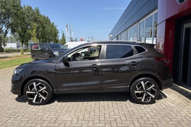 Nissan Qashqai (2021) thumbnail 6