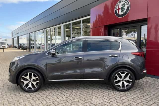 Kia Sportage (2018) thumbnail 2
