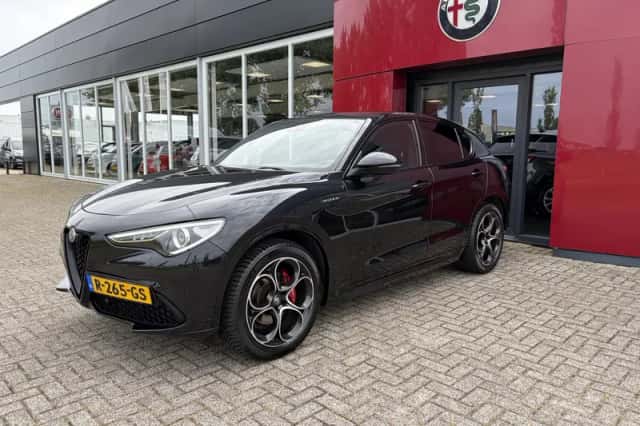 Alfa Romeo Stelvio (2022) thumbnail 6