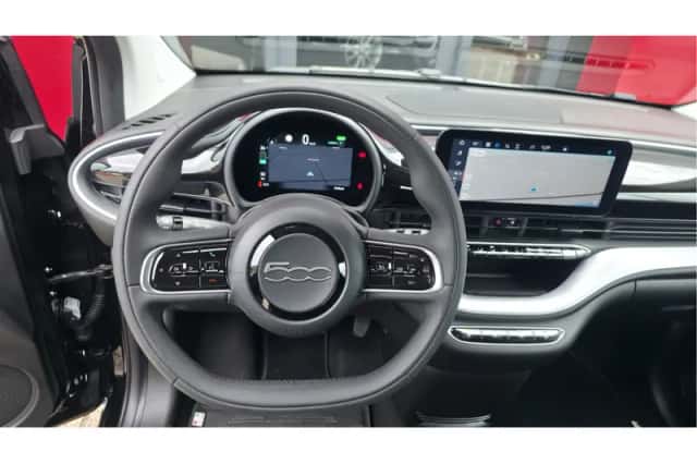 Fiat 500e (2022) thumbnail 6