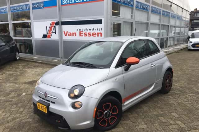 Fiat 500e (2014) thumbnail 1