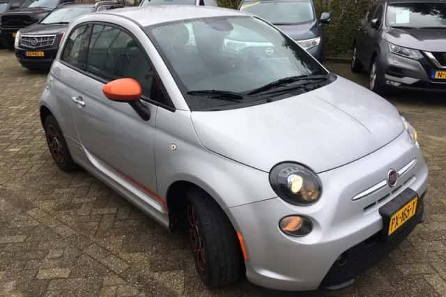 Fiat 500e (2014) thumbnail 3