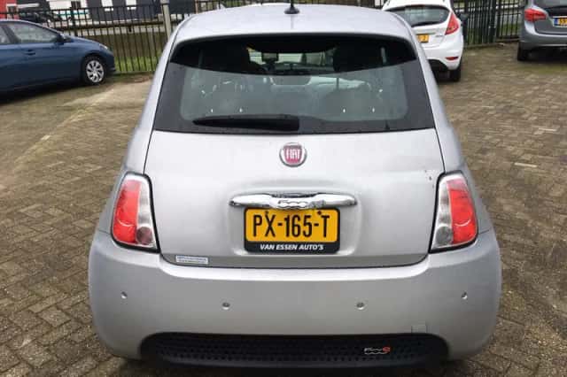 Fiat 500e (2014) thumbnail 5
