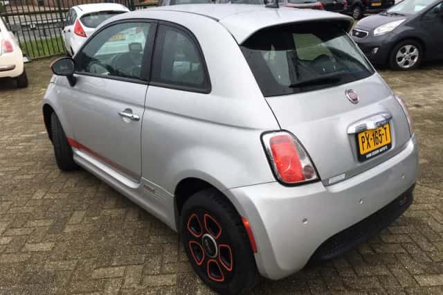 Fiat 500e (2014) thumbnail 6