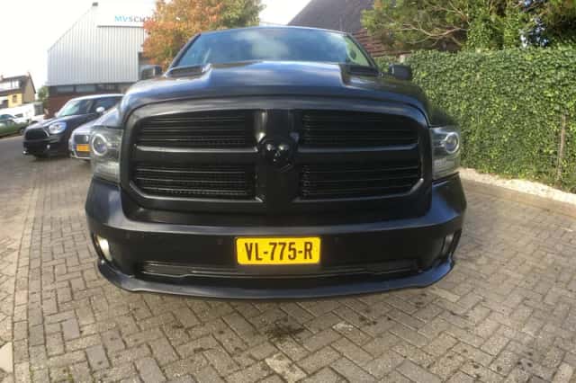 Dodge Ram (2015) thumbnail 2