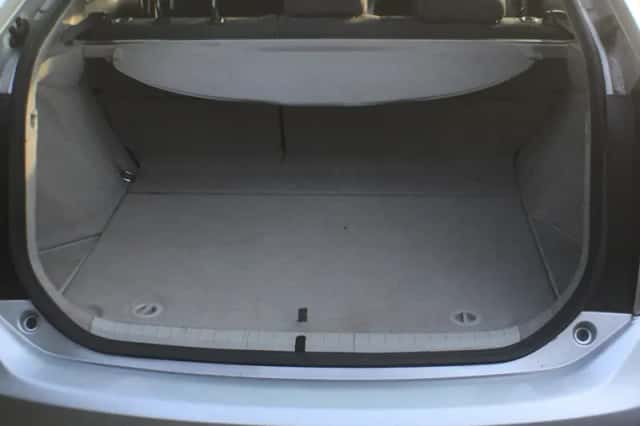 Toyota Prius (2012) thumbnail 6