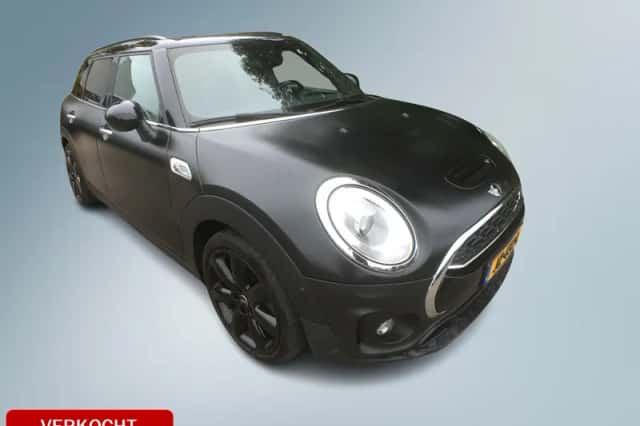 MINI Clubman (2015) thumbnail 1