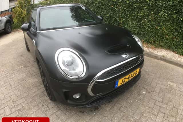 MINI Clubman (2015) thumbnail 2