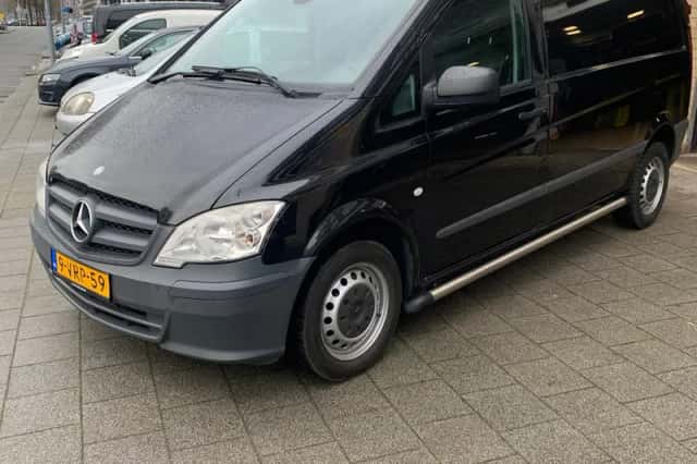 Mercedes-Benz Vito (2011) thumbnail 1