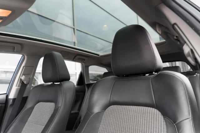 Toyota Auris (2018) thumbnail 5