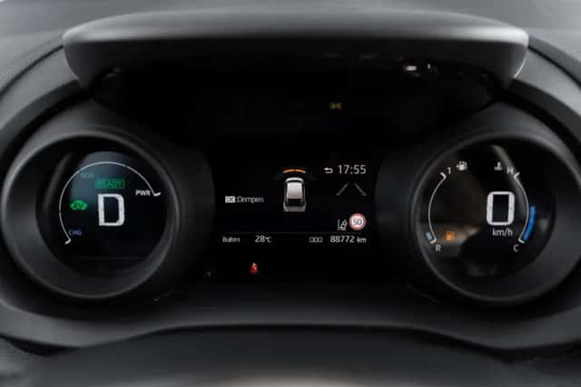 Toyota Yaris Cross (2023) thumbnail 6