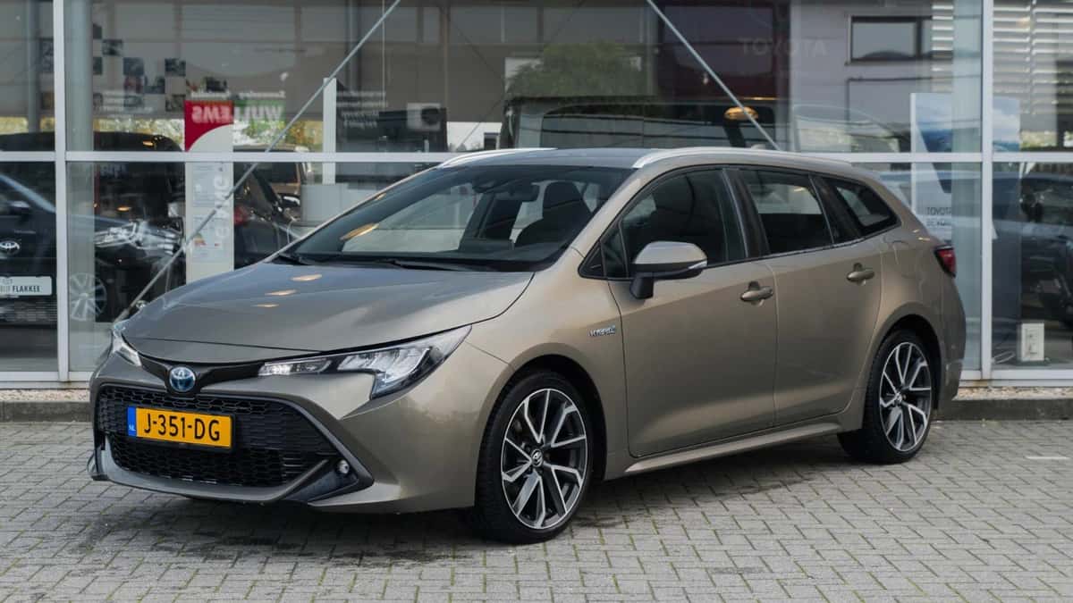 Toyota Corolla (2020) — foto 1