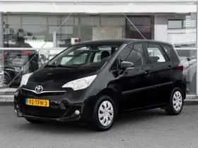 Toyota Verso-S (2012)