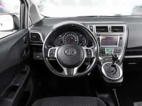 Toyota Verso-S (2012) thumbnail 5