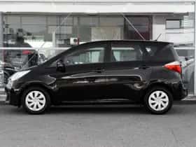 Toyota Verso-S (2012) thumbnail 9