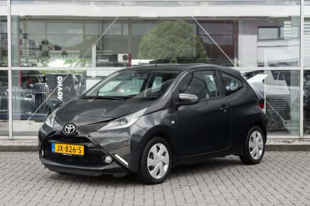 Toyota Aygo (2016) thumbnail 1
