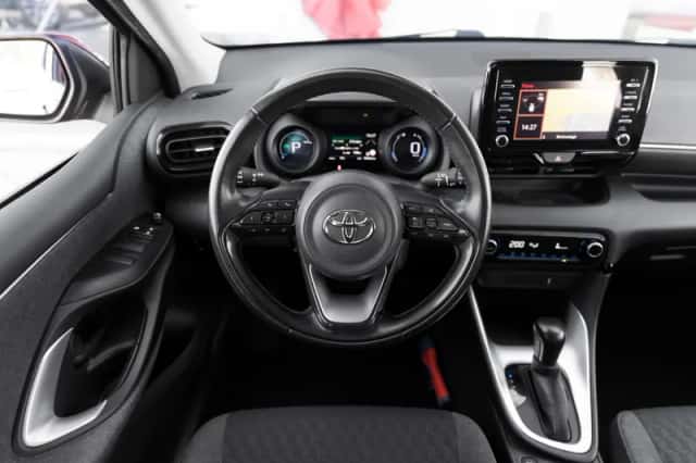 Toyota Yaris (2020) thumbnail 5