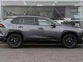 Toyota RAV4 (2024) thumbnail 3